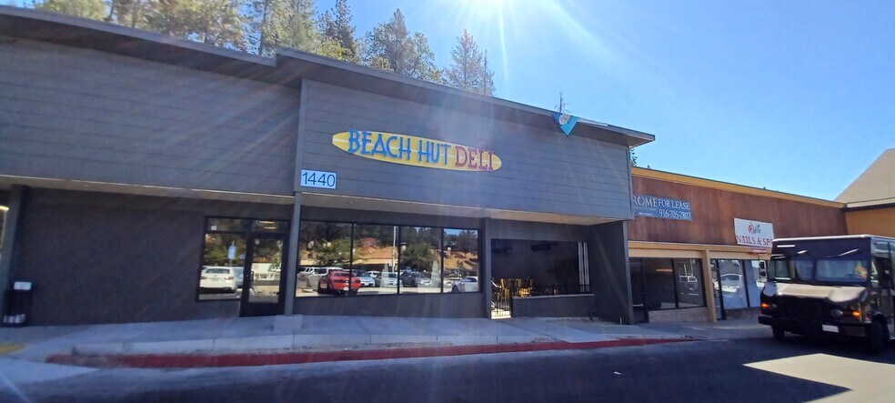More Photos Of 1426-1480 Broadway, Placerville Freestanding For Lease