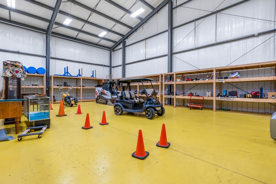 More Photos Of 255 Cumberland Trace Rd, Bowling Green Flex For Lease