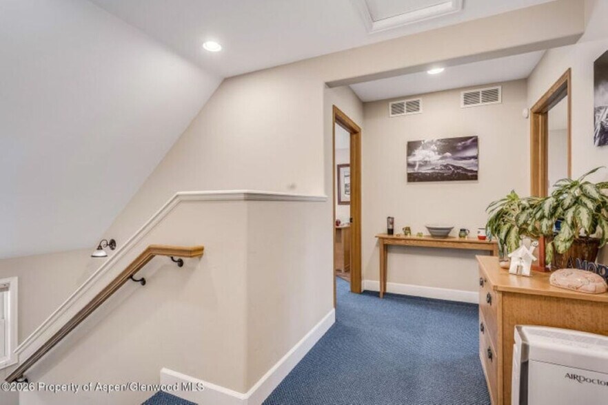 More Photos Of 711 Main St, Carbondale Office For Sale