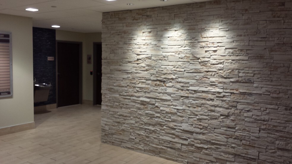 More Photos Of 1700 Reisterstown Rd, Pikesville Office For Lease