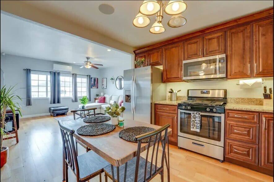 More Photos Of 3280 Gillette St, San Diego Apartments For Sale