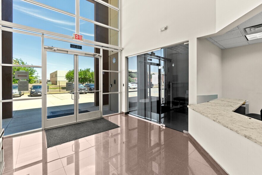 More Photos Of 12125 Jef dr, Laredo Industrial For Lease