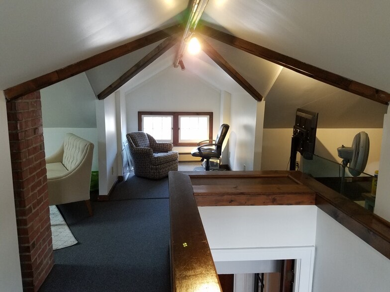 More Photos Of 5684 Main St, Williamsville Loft Creative Space For Sale