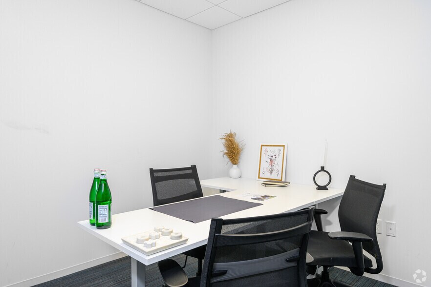 More Photos Of 800 Maine Ave SW, Washington Coworking Space