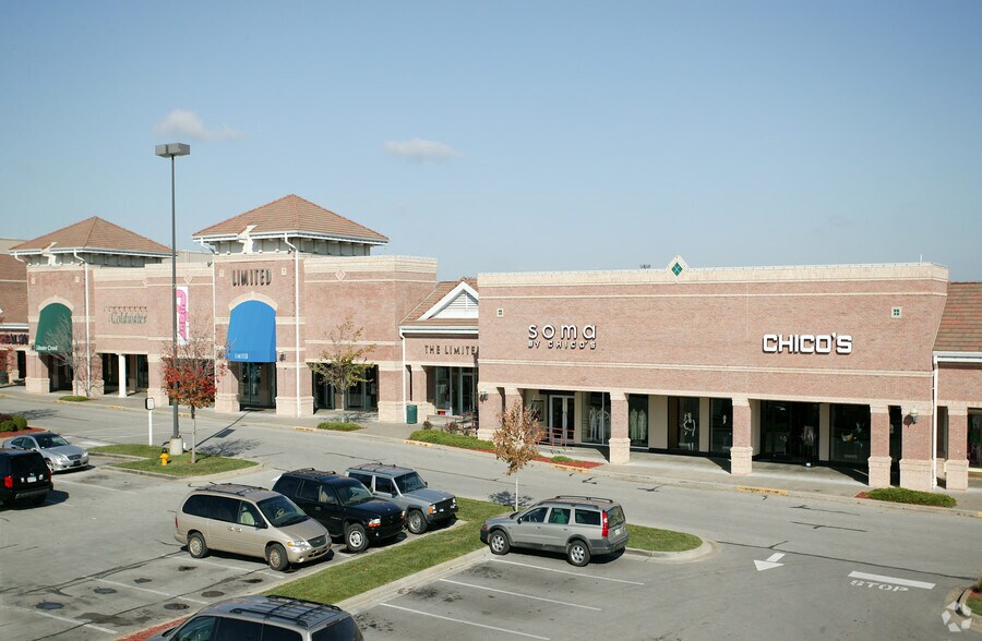 More Photos Of 4802-5256 W 119th St, Leawood Unknown For Lease