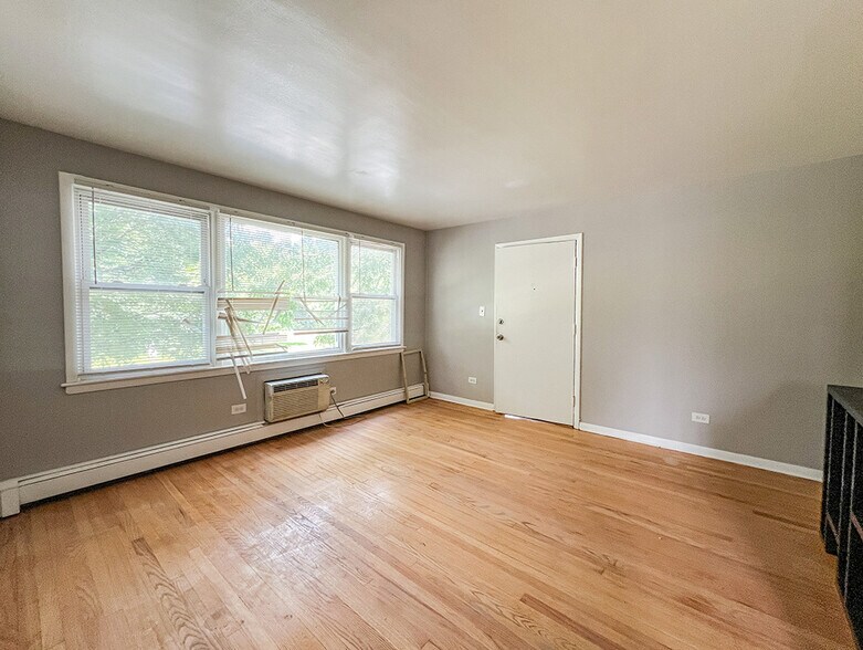 More Photos Of 8743-8747 S Beverly Ave, Chicago Apartments For Sale