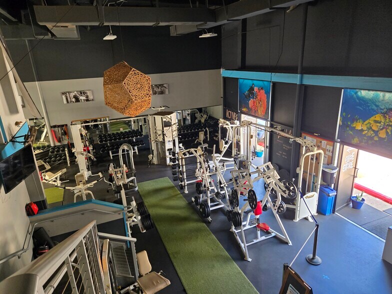 More Photos Of 300 Ohukai Rd, Kihei Light Manufacturing For Lease