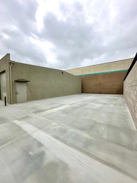 More Photos Of 2517-2519 N Lee Ave, South El Monte Warehouse For Lease