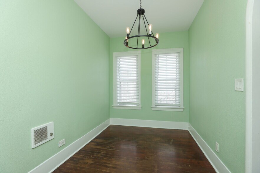 More Photos Of 717 Broadway St, Galveston Apartments For Sale