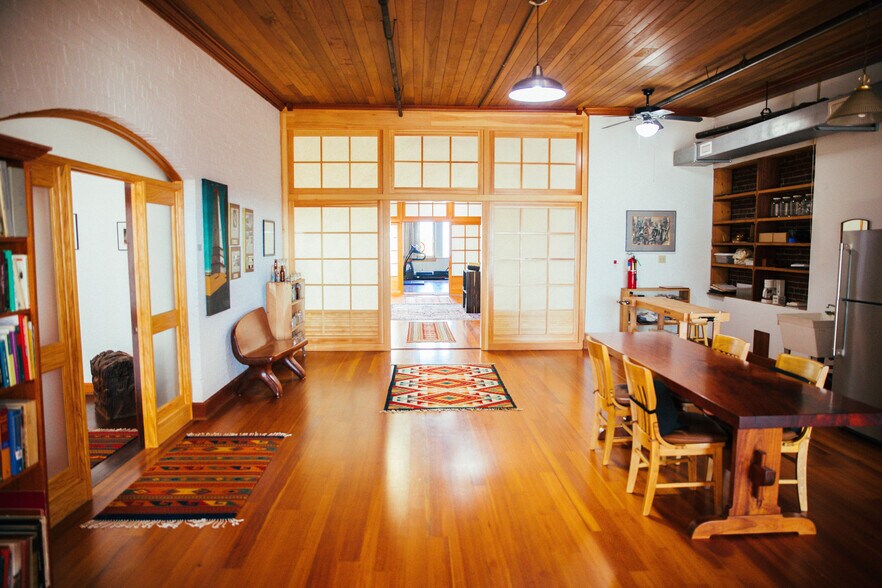 More Photos Of 1410 N Broadway, Saint Louis Storefront Retail Residential For Sale