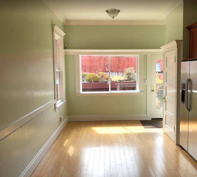 More Photos Of 1377-1379 Harrison St, San Francisco Light Distribution For Lease