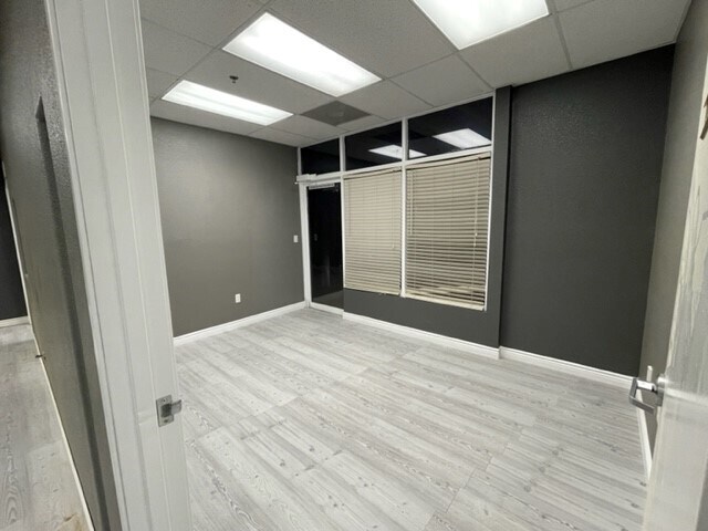 More Photos Of 4300 E Sunset Rd, Henderson Unknown For Lease