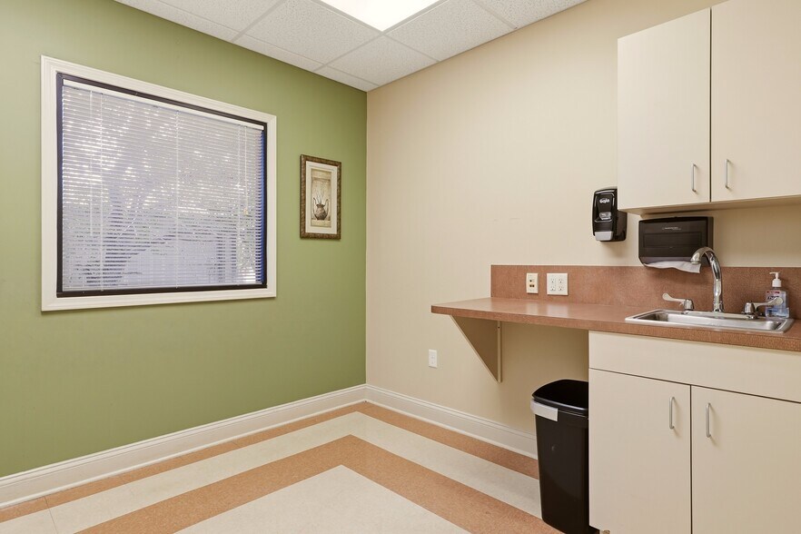More Photos Of 9 San Bartola Dr, Saint Augustine Medical For Sale