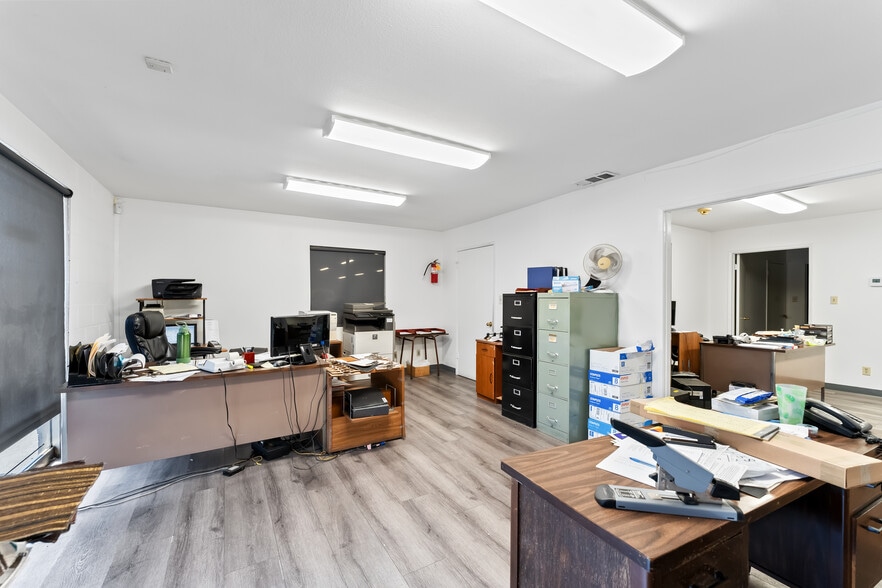 More Photos Of 645 Giano Ave, La Puente Warehouse For Sale