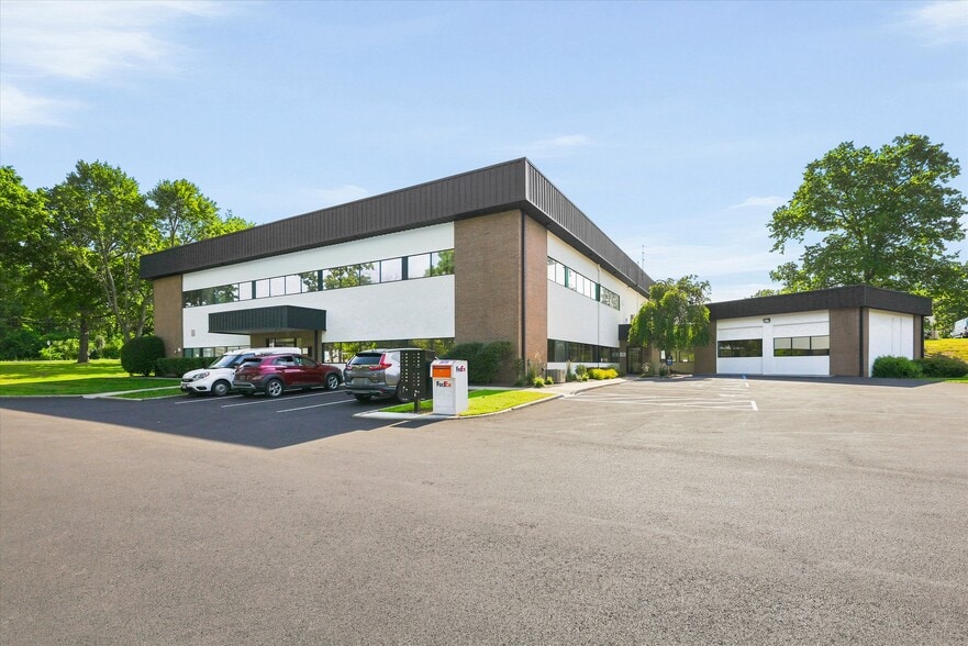 More Photos Of 263 Route 17K, Newburgh Medical For Lease