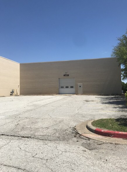 More Photos Of 4800 N Texoma Pky, Sherman Unknown For Lease