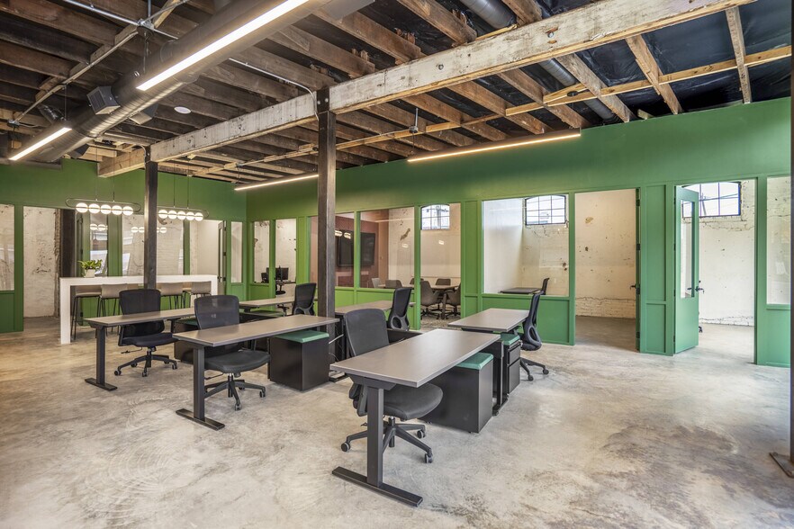 More Photos Of 1109-1115 Dumble st, Houston Office For Sale