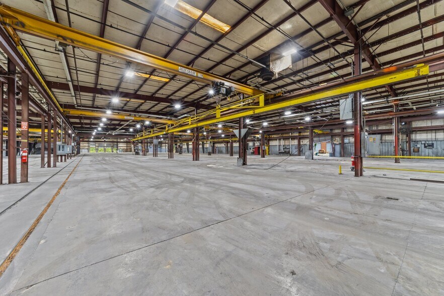 More Photos Of 1820 Martin Luther King Jr Ave, Salisbury Distribution For Lease