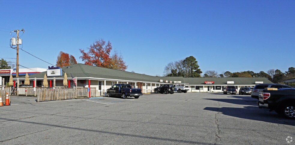 More Photos Of 445 Battlefield Blvd N, Chesapeake General Retail For Sale