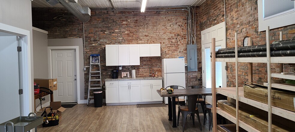 More Photos Of 1700 Foust St, Chattanooga Flex For Sale