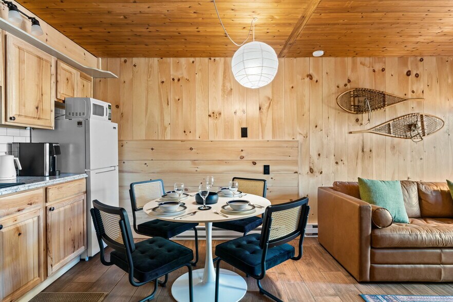 More Photos Of 64 Highlands Drive, Hunter Hospitality For Sale