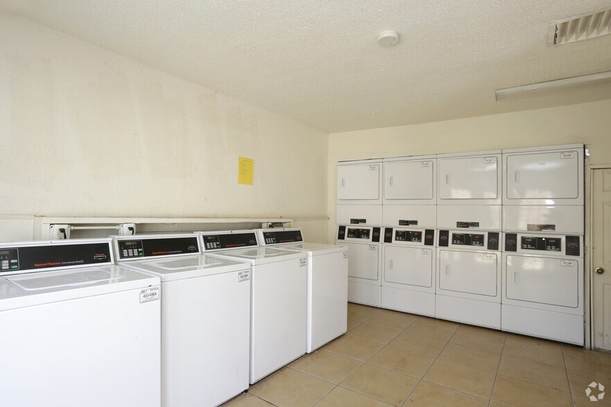 More Photos Of 222 N Dixie Blvd, Odessa Apartments For Sale