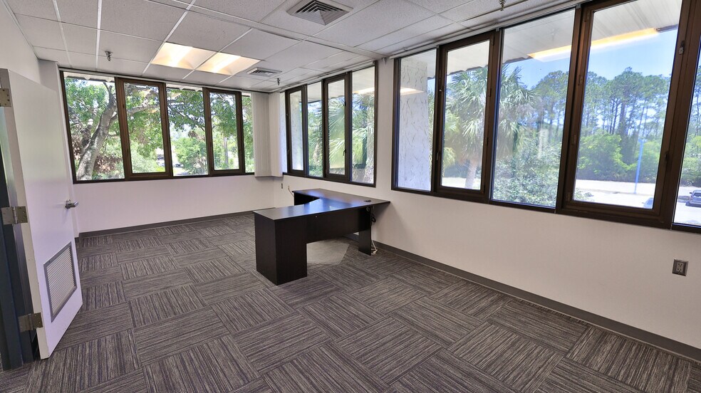 More Photos Of 2 Commerce Blvd, Palm Coast Warehouse For Lease