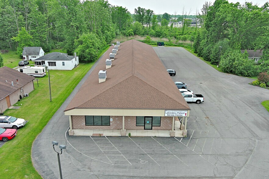 Primary Photo Of 7711 Porter Rd, Niagara Falls Medical For Lease