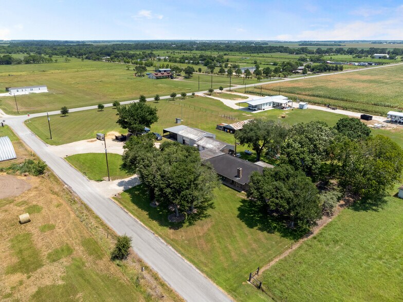 More Photos Of 2555 Straznicky Rd, Beasley Flex For Sale