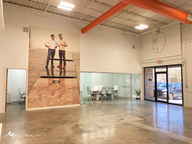 More Photos Of 1426 Chattahoochee Ave NW, Atlanta Warehouse For Lease