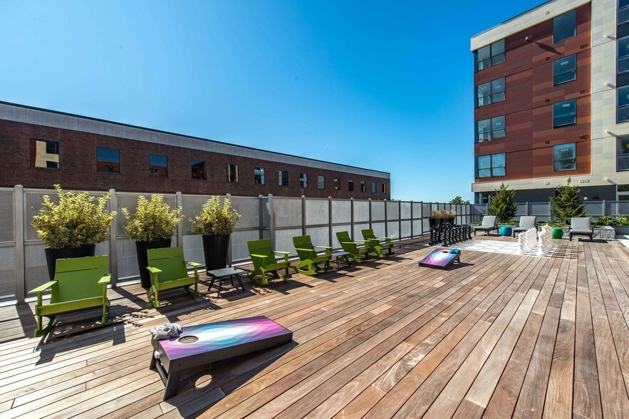 More Photos Of 190 Pleasant St, Malden Apartments For Lease