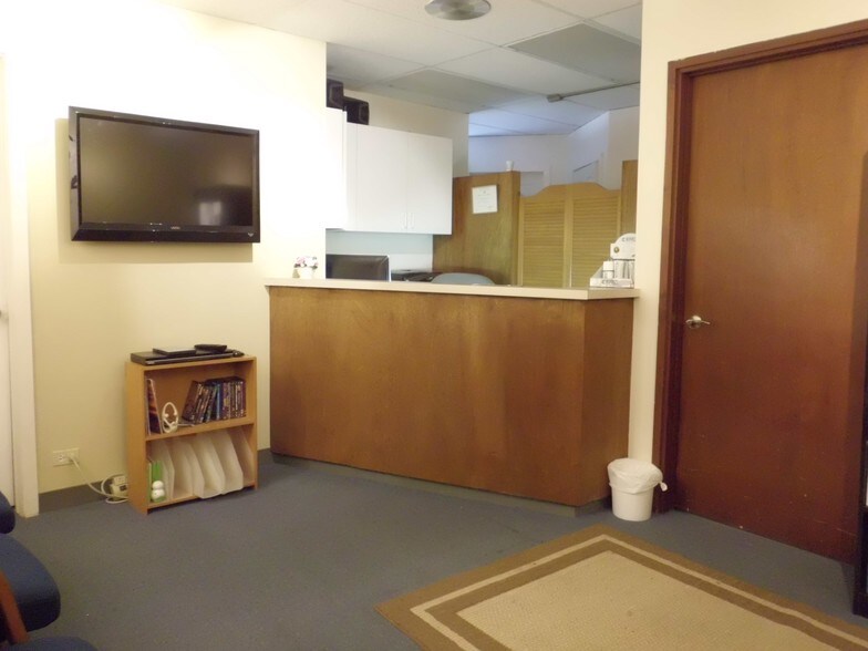 More Photos Of 99-128 Aiea Heights Dr, Aiea Medical For Sale