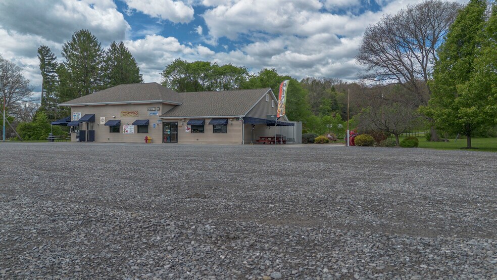 More Photos Of 13524 S Eagle Valley Rd, Tyrone Restaurant For Sale