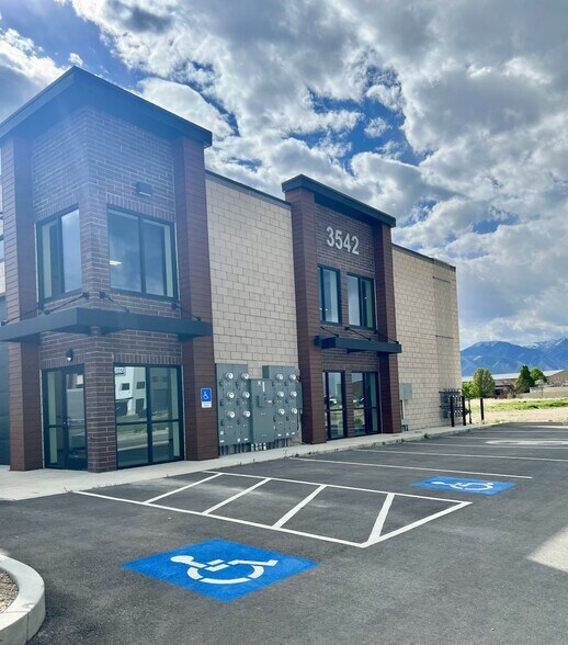 More Photos Of 3542 N Main St, Spanish Fork Warehouse For Lease