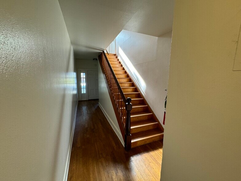 More Photos Of 3762 W 7th St, Fort Worth Apartments For Sale