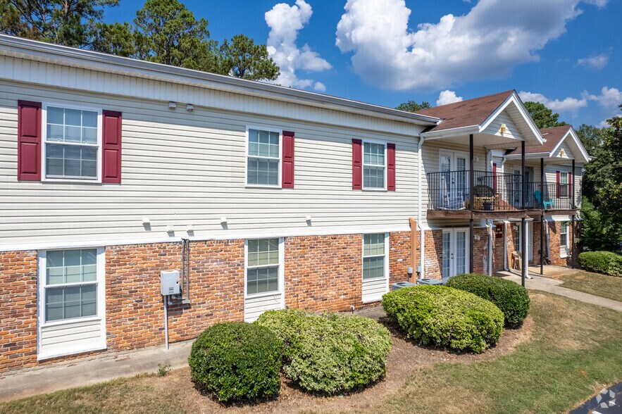 More Photos Of 1895 Clinton Rd, Macon-Bibb Apartments For Sale