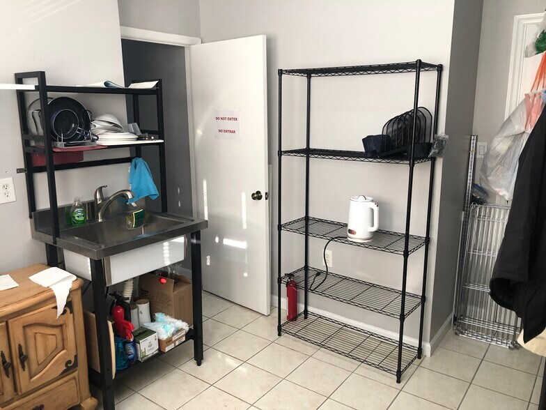 More Photos Of 417 Clifton Ave, Clifton Office For Lease