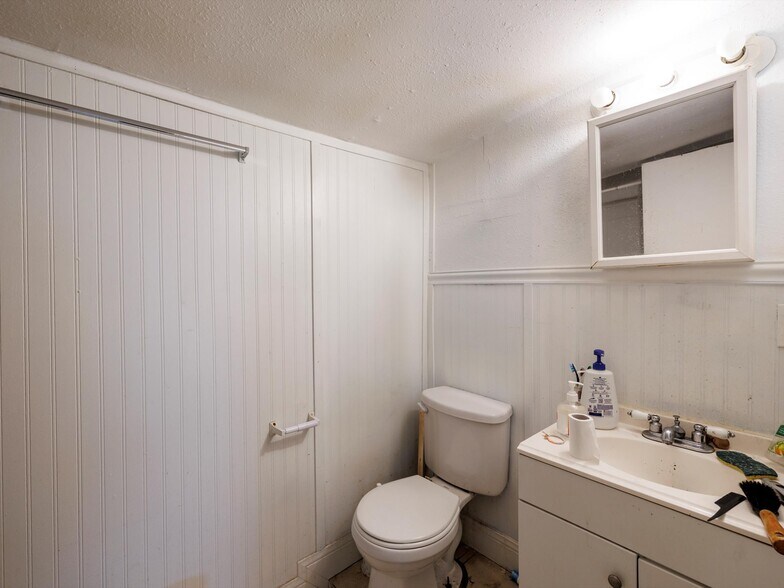 More Photos Of 4848 NE 99th Ave, Portland Apartments For Sale