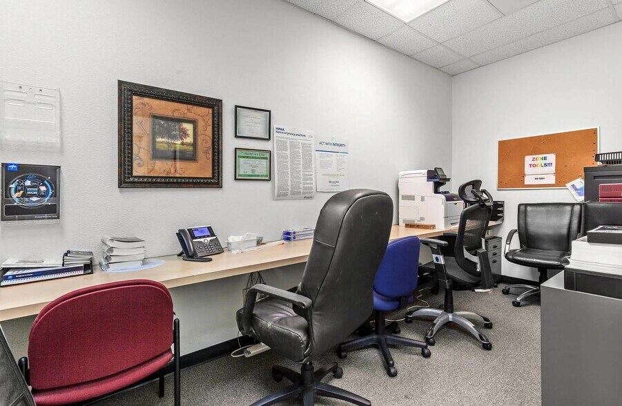 More Photos Of 1230 N Northwood Center Ct, Coeur d'Alene Office For Lease