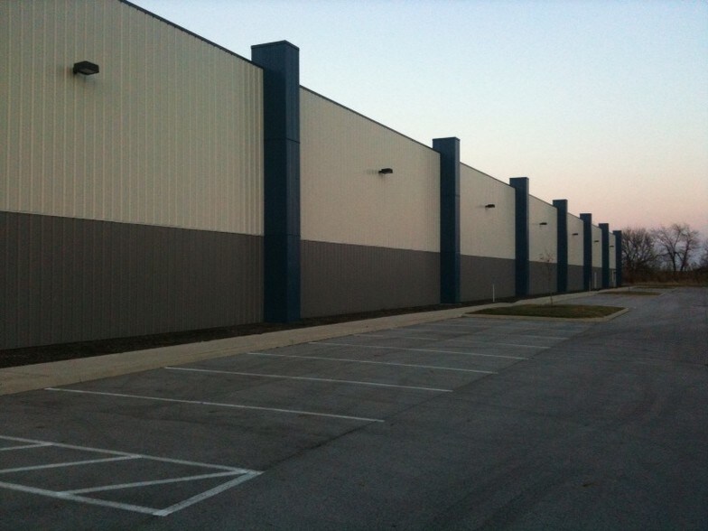 More Photos Of 2813 Park East Blvd, Lafayette Warehouse For Lease