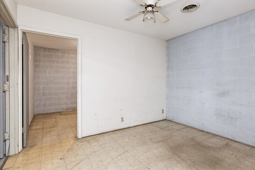 More Photos Of 1024-1026 3rd Ave S, Nashville Warehouse For Sale