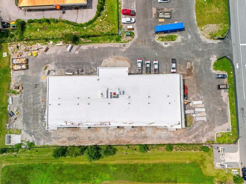 More Photos Of 4418 Highway 46, Mims Hotel For Sale