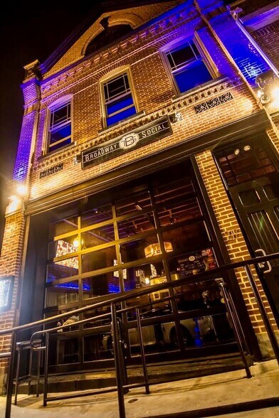 More Photos Of 215-217 Broadway, Bethlehem Restaurant For Lease