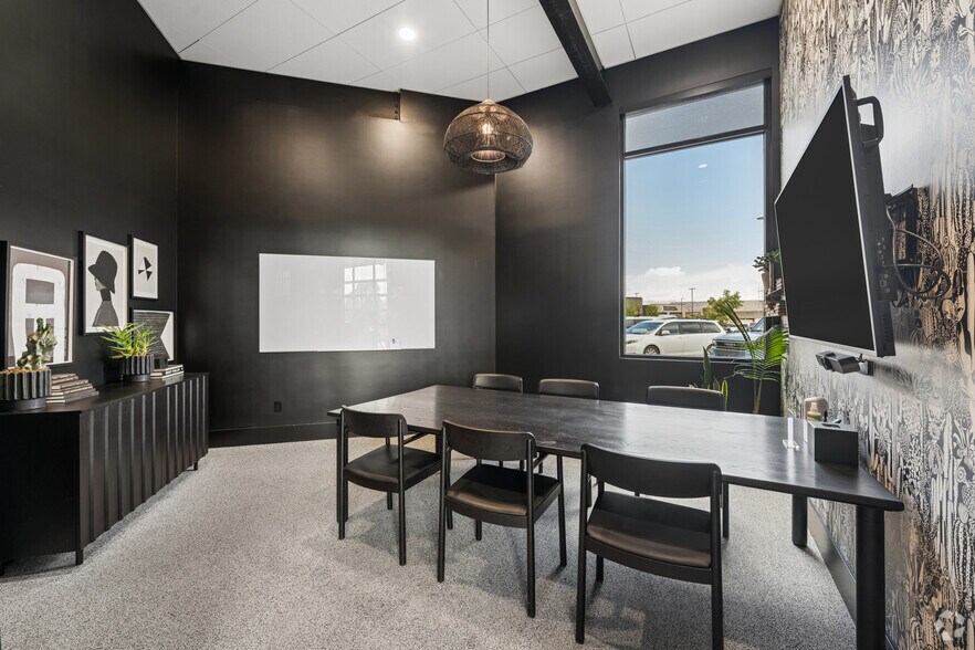 More Photos Of 1575 River Rd, St George Coworking Space