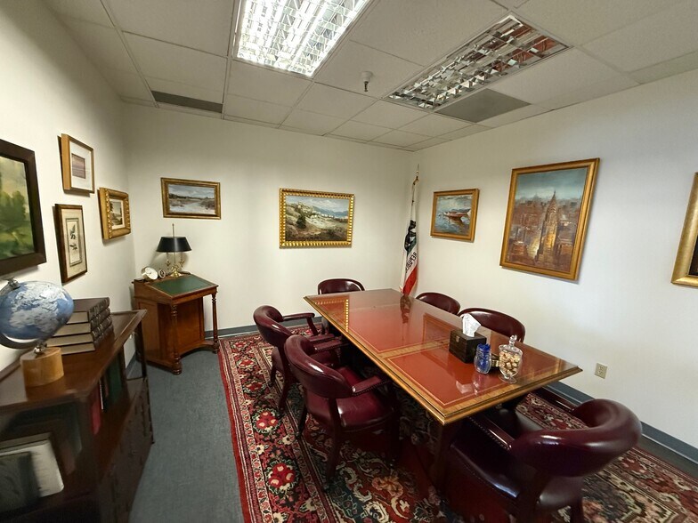 More Photos Of 150 S Los Robles Ave, Pasadena Office Residential For Lease