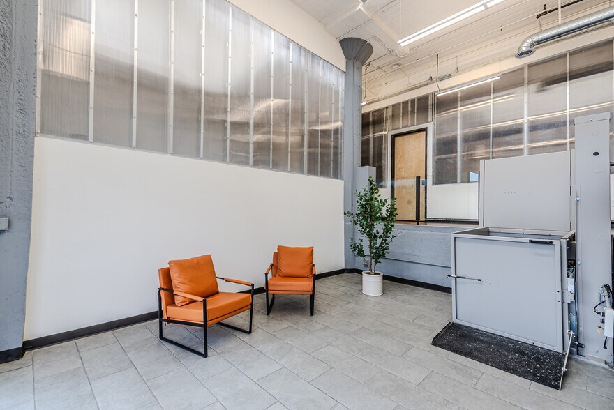 More Photos Of 1601 Magoffin Ave, El Paso Office Residential For Lease