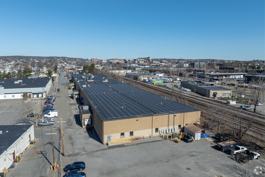 More Photos Of 420 Pearl St, Malden Warehouse For Lease