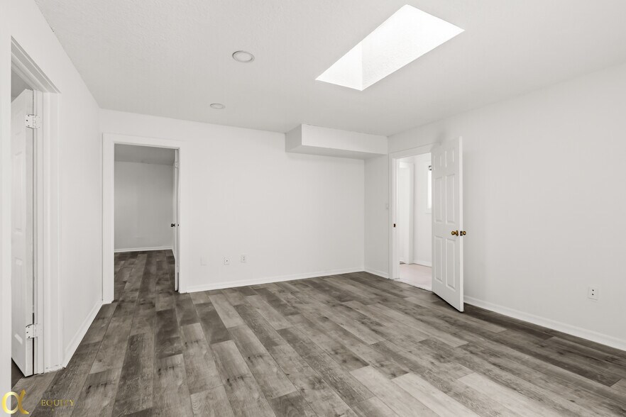 More Photos Of 389 E State Road 434, Longwood General Retail For Lease