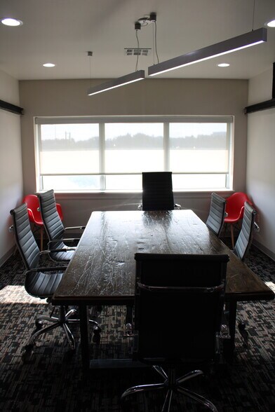 More Photos Of 1611-1613 N Broadway Ave, Oklahoma City Office For Lease