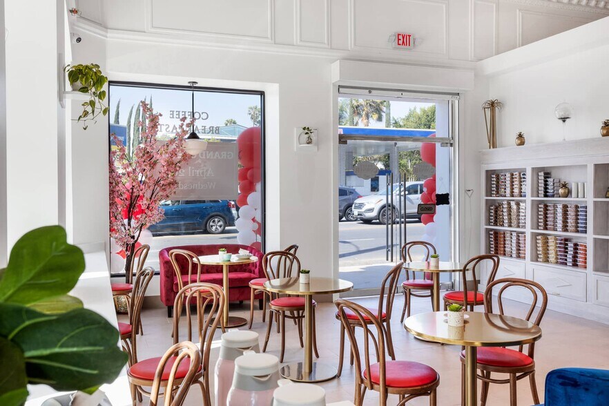 More Photos Of 5150-5174 Melrose Ave, Los Angeles Hospitality For Sale